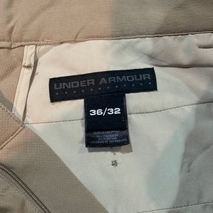 Under Armour tan flat front Golf pants